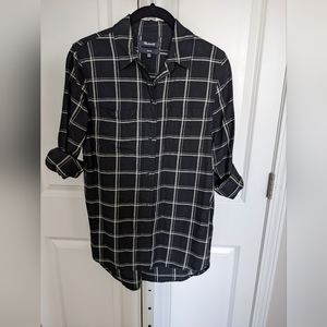 Madewell classic flannel button down shirt XXS